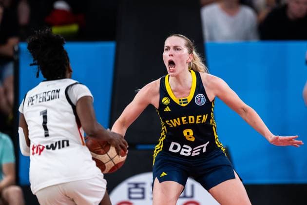 250619 Ellen Nyström of Sweden during the FIBA Women s Eurobasket 2025 match between Germany and Sweden on June 19, 2025 in Hamburg. Photo: Emma Wallskog BILDBYRAN COP 320 EW0535 basket basketball basket-em basket-em 2025 em fiba womens eurobasket 2025 european championships germany tyskland sverige sweden dam bbeng Copyright: EMMAxWALLSKOG BB250619EW102