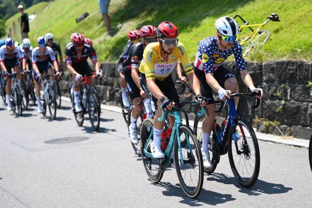 Tour de Suisse 2025 Stage 6 NEUHAUSEN AM RHEINFALL, SWITZERLAND - JUNE 20 : Vauquelin Kevin (FRA) of Arkea - B&B Hotels and Simmons Quinn (USA) of Lidl - Trek during stage 6 of the 88th edition of Tour de Suisse an UCI World Tour 2.UWT cycling road race stage for Men Elite of 186.7 km with start in Chur and finish in Neuhausen am Rheinfall on June 20, 2025 in Neuhausen am Rheinfall, Switzerland, 20 06 2025 ( Motordriver Kenny Verfaillie - Neuhausen am Rheinfall Switzerland  Copyright: xVincentxKalutx