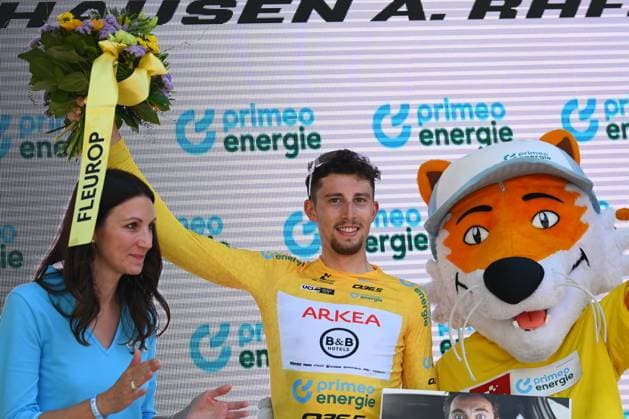 Tour de Suisse 2025 Stage 6 NEUHAUSEN AM RHEINFALL, SWITZERLAND - JUNE 20 : Vauquelin Kevin (FRA) of Arkea - B&B Hotels during the podium ceremony after the stage 6 of the 88th edition of Tour de Suisse an UCI World Tour 2.UWT cycling road race stage for Men Elite of 186.7 km with start in Chur and finish in Neuhausen am Rheinfall on June 20, 2025 in Neuhausen am Rheinfall, Switzerland, 20 06 2025 ( Motordriver Kenny Verfaillie - Neuhausen am Rheinfall Switzerland  Copyright: xVincentxKalutx