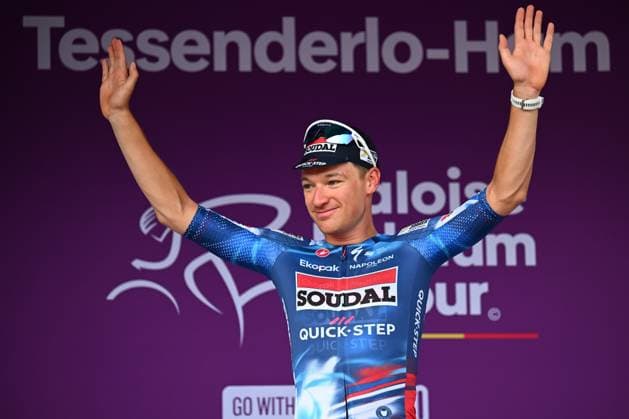 Baloise Belgium Tour 2025 Stage 3 HAM, BELGIUM - JUNE 20 : Hayter Ethan (GBR) of Soudal Quick-Step during the podium ceremony of stage 3 of the 94th edition of Baloise Tour of Belgium an UCI ProSeries 2.Pro Individual Time Trial stage for Men Elite of 9.7 km with start in Tessenderlo and finish in Ham on June 20, 2025 in Ham, Belgium, 20 06 2025 Ham Belgium  Copyright: xTomasxSiskx