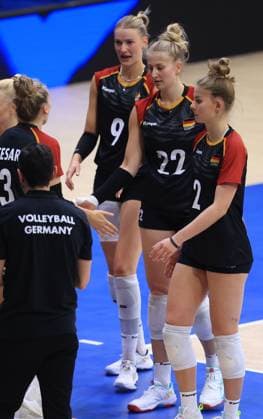 20.06.2025 Belgrade(Serbia) Germany-Poland Women s volleyball Nations League Lina Alsmeier,Monique Strubbe, Pia Kästner Germany during lost match :
