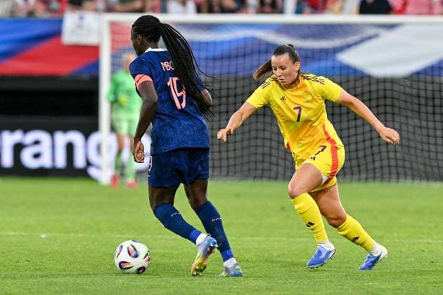 250620 FRANCE VS BELGIUM Hannah Eurlings (7) of Belgium pictured during a friendly game between the national teams of France and Belgium, called the Red Flames, ahead of the European Championship, EM, Europameisterschaft in Switzerland 2025, on Friday 20 June 2025 in Valenciennes , France . PHOTO SPORTPIX Stijn Audooren Valenciennes Stade du Hainaut France  Copyright: xSportpix.bex xStijnxAudoorenxStijnxAudoorenx