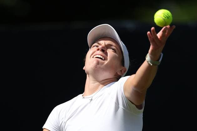 Sport Bilder des Tages Bad Homburg am 21.06.2025 Tennis Damen Turnier WTA, Tennis Damen 500 Bad Homburg Open powered by Solarwatt 2025, Match Cat McNally (USA) gegen Viktoria Azarenka v.l., Cat McNally (USA) macht einen Aufschlag. Copyright: JoaquimxFerreira