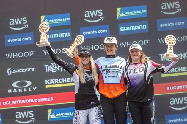 Whoop Mountainbike Downhill Worldcup Val di Sole Rosa ZIERL (CUBE FACTORY RACING) - also leads the overall Aletha OSTGAARD (CANYON CLLCTV FACTORY TEAM) Kate HASTINGS at Whoop Mountainbike Downhill Worldcup Val di Sole, 21.06.2025,in , Foto: Sebastian Sternemann
