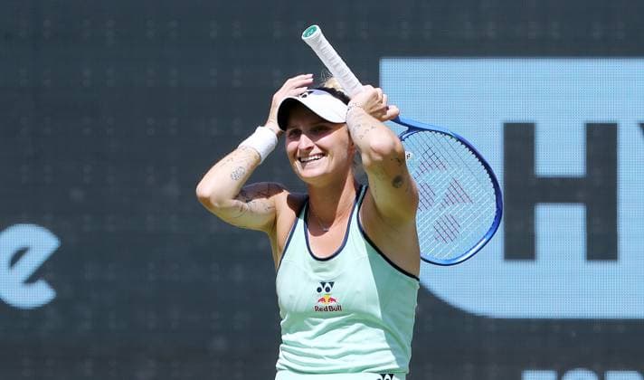 Sport Bilder des Tages Marketa Vondrousova (CZE) jubelt nach Sieg gegen Aryna Sabalenka (BLR) im Steffi Graf Stadion Halbfinale HYLO Berlin Tennis Open Damen auf Rasen 21.06.2025