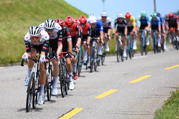 Tour de Suisse 2025 Stage 7 EMMETTEN, SWITZERLAND - JUNE 21 : Rider of Team UAE Team Emirates - XRG in action during stage 7 of the 88th edition of Tour de Suisse an UCI World Tour 2.UWT cycling road race stage for Men Elite of 207.3 km with start in Neuhausen am Rheinfall and finish in Emmetten on June 21, 2025 in Emmetten, Switzerland, 21 06 2025 ( Motordriver Kenny Verfaillie - Emmetten Switzerland  Copyright: xVincentxKalutx