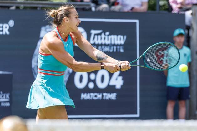 21.06.2025 Tennis: WTA, Tennis Damen Tour- Berlin, Einzel, Damen, Halbfinale, Marketa Vondrousova (CZE) - Samsonova (Russland), Steffi-Graf-Stadion. Aryna Sabalenka retourniert einen Ball. Tennis: WTA-Tour- Berlin