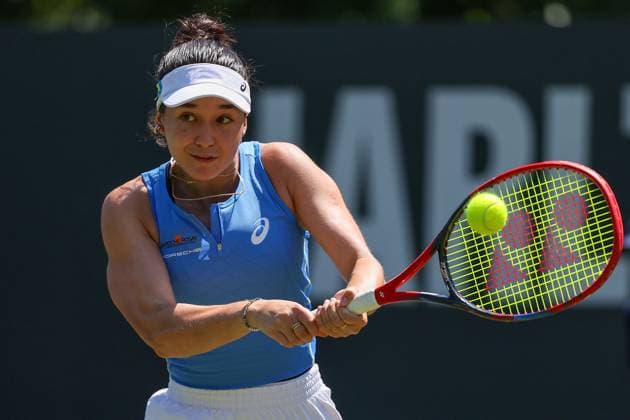 Bad Homburg am 21.06.2025 Tennis Damen Turnier WTA, Tennis Damen 500 Bad Homburg Open powered by Solarwatt 2025 Eva Lys (GER) gegen Ana Konjuh (CRO) v.l., Eva Lys (GER) spielt eine Rückhand Copyright: JoaquimxFerreira