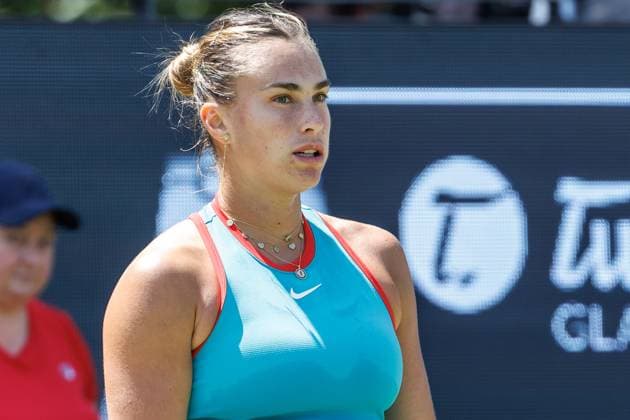 21.06.2025 Tennis: WTA, Tennis Damen Tour- Berlin, Einzel, Damen, Halbfinale, Marketa Vondrousova (CZE) - Samsonova (Russland), Steffi-Graf-Stadion. Aryna Sabalenka retourniert einen Ball. Tennis: WTA-Tour- Berlin