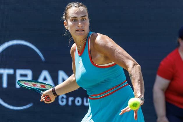 21.06.2025 Tennis: WTA, Tennis Damen Tour- Berlin, Einzel, Damen, Halbfinale, Marketa Vondrousova (CZE) - Samsonova (Russland), Steffi-Graf-Stadion. Aryna Sabalenka retourniert einen Ball. Tennis: WTA-Tour- Berlin