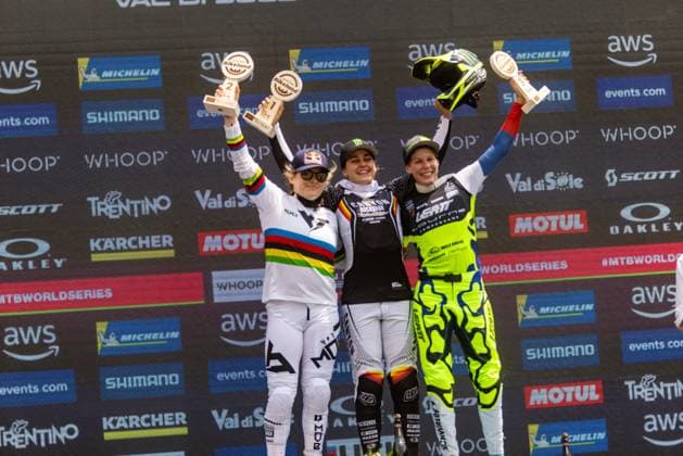 Whoop Mountainbike Downhill Worldcup Val di Sole Podium Womanat Whoop Mountainbike Downhill Worldcup Val di Sole, 21.06.2025,in , Foto: Sebastian Sternemann
