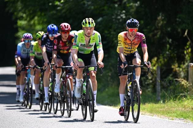 Baloise Belgium Tour 2025 Stage 4 DURBUY, BELGIUM - JUNE 21 : Portsmouth Tom (BEL) of Wagner Bazin WB and Rider of Tarteletto - Isorex during stage 4 of the 94th edition of Baloise Tour of Belgium an UCI ProSeries 2.Pro cycling road race stage for Men Elite of 173.4 km with start in Durbuy and finish in Durbuy on June 21, 2025 in Durbuy, Belgium, 21 06 2025 ( Motordriver Guy De Vuyst - Durbuy Belgium  Copyright: xTomasxSiskx