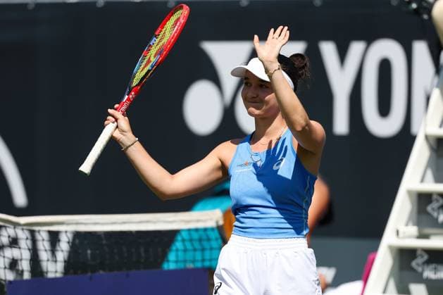 Bad Homburg am 21.06.2025 Tennis Damen Turnier WTA, Tennis Damen 500 Bad Homburg Open powered by Solarwatt 2025 Match Eva Lys (GER) gegen Ana Konjuh (CRO) v.l., Eva Lys (GER) jubelt, bedankt sich bei den Fans Copyright: JoaquimxFerreira
