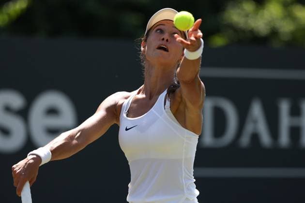 Bad Homburg am 21.06.2025 Tennis Damen Turnier WTA, Tennis Damen 500 Bad Homburg Open powered by Solarwatt 2025 Match Vitalia Djatchenko gegen Yuliia Starodubzeva (UKR) v.l., Vitalia Djatchenko macht einen Aufschlag. Copyright: JoaquimxFerreira