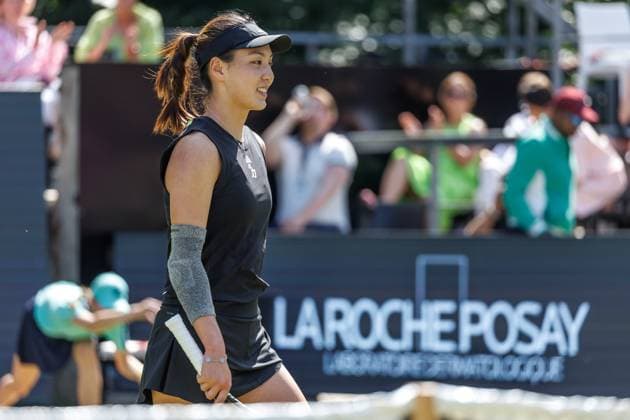 21.06.2025 Tennis: WTA, Tennis Damen Tour- Berlin, Einzel, Damen, Halbfinale, Xinyu Wang (CHN) - Ludmilla Samsonova (Russland), Steffi-Graf-Stadion. Xinyu Wang freut sich über den Sieg. Tennis: WTA-Tour- Berlin