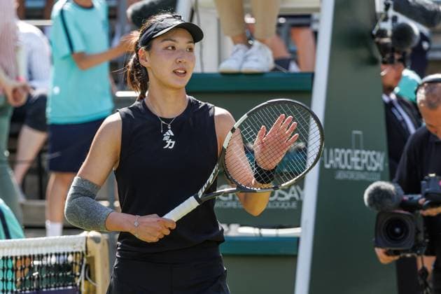 21.06.2025 Tennis: WTA, Tennis Damen Tour- Berlin, Einzel, Damen, Halbfinale, Xinyu Wang (CHN) - Ludmilla Samsonova (Russland), Steffi-Graf-Stadion. Xinyu Wang freut sich über den Sieg. Tennis: WTA-Tour- Berlin
