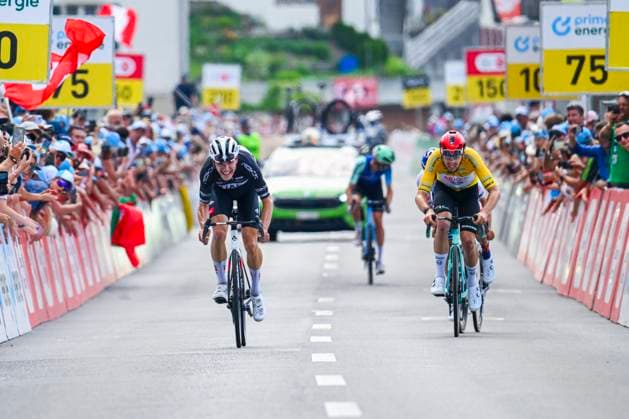 Tour de Suisse 2025 Stage 7 EMMETTEN, SWITZERLAND - JUNE 21 : Almeida Joao (POR) of UAE Team Emirates - XRG, Vauquelin Kevin (FRA) of Arkea - B&B Hotels in the final sprint during stage 7 of the 88th edition of Tour de Suisse an UCI World Tour 2.UWT cycling road race stage for Men Elite of 207.3 km with start in Neuhausen am Rheinfall and finish in Emmetten on June 21, 2025 in Emmetten, Switzerland, 21 06 2025 ( Motordriver Kenny Verfaillie - Emmetten Switzerland  Copyright: xVincentxKalutx