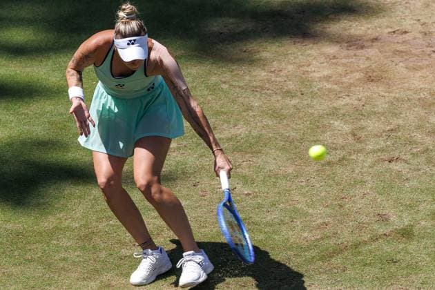 21.06.2025 Tennis: WTA, Tennis Damen Tour- Berlin, Einzel, Damen, Halbfinale, Marketa Vondrousova (CZE) - Samsonova (Russland), Steffi-Graf-Stadion. Marketa Vondrousova retourniert einen Ball. Tennis: WTA-Tour- Berlin