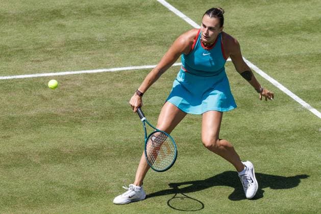 21.06.2025 Tennis: WTA, Tennis Damen Tour- Berlin, Einzel, Damen, Halbfinale, Marketa Vondrousova (CZE) - Samsonova (Russland), Steffi-Graf-Stadion. Aryna Sabalenka retourniert einen Ball. Tennis: WTA-Tour- Berlin