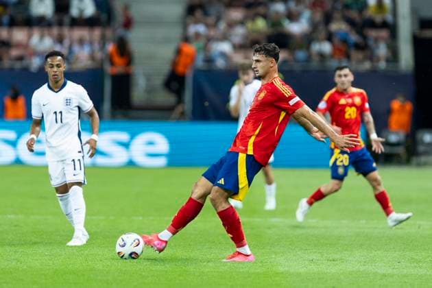 UEFA U21, U 21 Europameisterschaft, Viertelfinale: Spanien - England; 21.06.2025 Marc Pubill (Spanien, 2) bei der UEFA U21-Europameisterschaft im Viertelfinalspiel zwischen Spanien - England, am 21.06.2025, Anton Malatinsky Stadium, Trnava, Slowakei Copyright: xBEAUTIFULxSPORTS Meuselx