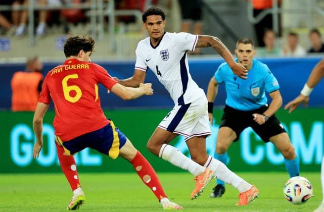 Jarell Quansah of England. Spain U21, U 21 v England U21, UEFA U21 Championship, Quarter-final, Stadion Antona Malatinskeho, Slovakia - 21 Jun 2025  Copyright: xNikolaxKrstic Shutterstockx 15367881de