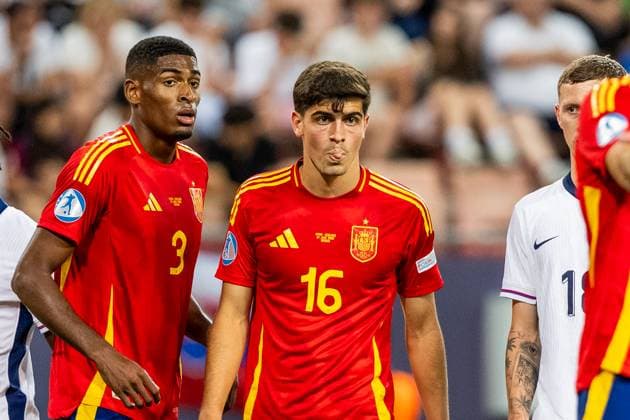 SPAIN U21, U 21 - ENGLAND U21 Cristhian Mosquera, Juanlu Sanchez of Spain during the UEFA European Under-21 Championship 2025 Quarterfinal football match between Spain U21 and England U21. Stadium City Arena, Trnava, Slovakia, June 21, 2025. Photo by Branislav Racko Copyright: xx 080A1968