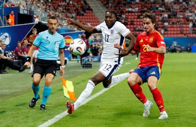 Brooke Norton-Cuffy of England. Spain U21, U 21 v England U21, UEFA U21 Championship, Quarter-final, Stadion Antona Malatinskeho, Slovakia - 21 Jun 2025  Copyright: xNikolaxKrstic Shutterstockx 15367881ew