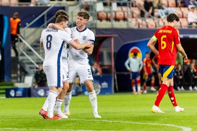 SPAIN U21, U 21 - ENGLAND U21 Elliot Anderson of England celebrates a goal with Tyler Morton, Brooke Norton Cuffy during the UEFA European Under-21 Championship 2025 Quarterfinal football match between Spain U21 and England U21. Stadium City Arena, Trnava, Slovakia, June 21, 2025. Photo by Branislav Racko Copyright: xx 080A2549