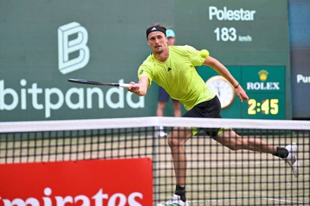 Halle, OWL Arena, 21.06.25, GER, Herren, Tennis, Terra Wortmann Open 2025, Halbfinale Bild: Alexander ZVEREV (Deutschland) Nordrhein-Westfalen Deutschland