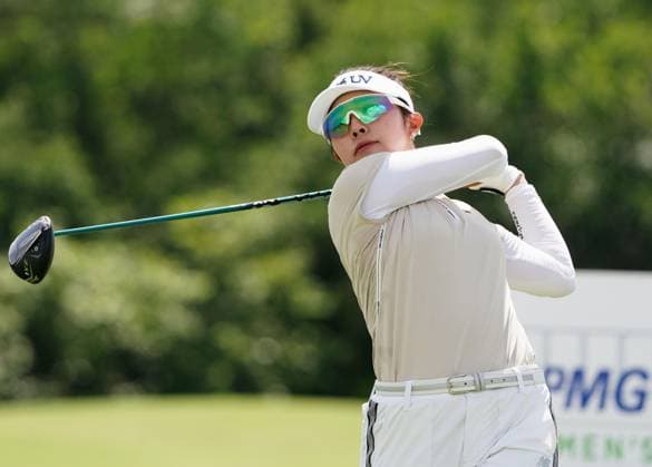 Golf: Women s PGA, Golf Herren Championship Miyu Yamashita of Japan hits off the 12th tee during the third round of the Women s PGA Championship golf tournament at Fields Ranch East in Frisco, Texas, on June 21, 2025.  A14AA0004672635P