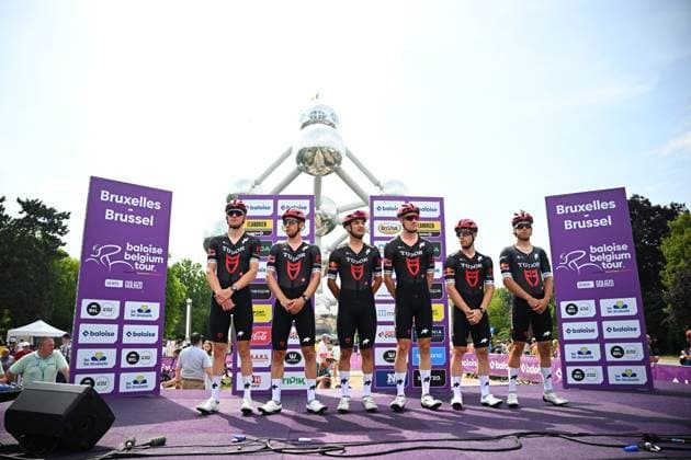Baloise Belgium Tour 2025 Stage 5 BRUSSEL, BELGIUM - JUNE 22 : Tudor Pro Cycling Team on stage before the start of the race during stage 5 of the 94th edition of Baloise Tour of Belgium an UCI ProSeries 2.Pro cycling road race stage for Men Elite of 183.2 km with start in Brussel and finish in Brussel on June 22, 2025 in Brussel, Belgium, 22 06 2025 ( Motordriver Guy De Vuyst - Brussel Belgium  Copyright: xTomasxSiskx