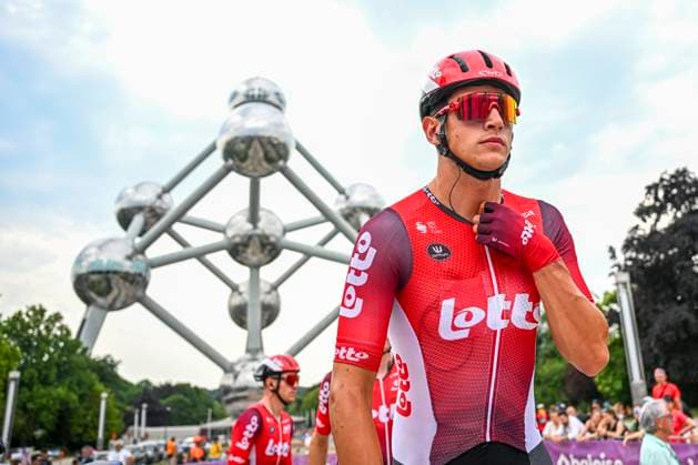 Baloise Belgium Tour 2025 Stage 5 BRUSSEL, BELGIUM - JUNE 22 : De Schuyteneer Steffen (BEL) of Lotto before the start of the race during stage 5 of the 94th edition of Baloise Tour of Belgium an UCI ProSeries 2.Pro cycling road race stage for Men Elite of 183.2 km with start in Brussel and finish in Brussel on June 22, 2025 in Brussel, Belgium, 22 06 2025 ( Motordriver Guy De Vuyst - Brussel Belgium  Copyright: xTomasxSiskx