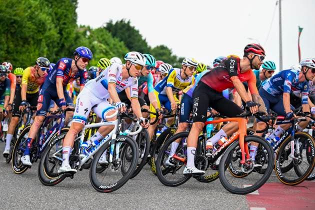 Baloise Belgium Tour 2025 Stage 5 BRUSSEL, BELGIUM - JUNE 22 : Merlier Tim (BEL) of Soudal - Quick Step, Ganna Filippo (ITA) of INEOS Grenadiers in action during stage 5 of the 94th edition of Baloise Tour of Belgium an UCI ProSeries 2.Pro cycling road race stage for Men Elite of 183.2 km with start in Brussel and finish in Brussel on June 22, 2025 in Brussel, Belgium, 22 06 2025 ( Motordriver Guy De Vuyst - Brussel Belgium  Copyright: xTomasxSiskx