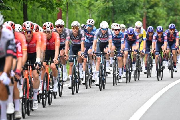 Baloise Belgium Tour 2025 Stage 5 BRUSSEL, BELGIUM - JUNE 22 : Rider of Alpecin - Deceuninck in the peloton during stage 5 of the 94th edition of Baloise Tour of Belgium an UCI ProSeries 2.Pro cycling road race stage for Men Elite of 183.2 km with start in Brussel and finish in Brussel on June 22, 2025 in Brussel, Belgium, 22 06 2025 ( Motordriver Guy De Vuyst - Brussel Belgium  Copyright: xTomasxSiskx