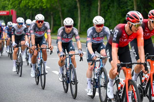 Baloise Belgium Tour 2025 Stage 5 BRUSSEL, BELGIUM - JUNE 22 : Philipsen Jasper (BEL) of Alpecin-Deceuninck in action during stage 5 of the 94th edition of Baloise Tour of Belgium an UCI ProSeries 2.Pro cycling road race stage for Men Elite of 183.2 km with start in Brussel and finish in Brussel on June 22, 2025 in Brussel, Belgium, 22 06 2025 ( Motordriver Guy De Vuyst - Brussel Belgium  Copyright: xTomasxSiskx