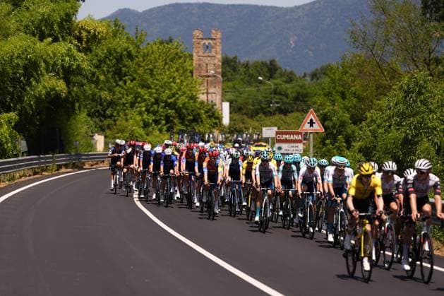 The pack rides cycles during the stage 8 of the Giro Next Gen 2025, from Pinerolo (To) to Pinerolo (To), 147 km, Italy - Sunday, June 22, 2025. - cycling.  Copyright: xFabioxFerrari LaPressex