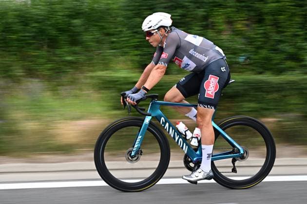 Baloise Belgium Tour 2025 Stage 5 BRUSSEL, BELGIUM - JUNE 22 : Philipsen Jasper (BEL) of Alpecin-Deceuninck in action during stage 5 of the 94th edition of Baloise Tour of Belgium an UCI ProSeries 2.Pro cycling road race stage for Men Elite of 183.2 km with start in Brussel and finish in Brussel on June 22, 2025 in Brussel, Belgium, 22 06 2025 ( Motordriver Guy De Vuyst - Brussel Belgium  Copyright: xTomasxSiskx
