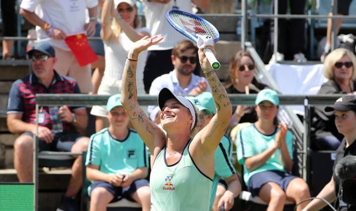 Marketa Vondrousova (CZE) jubelt nach Sieg gegen Wang Xinyu (CHN) im Steffi Graf Stadion Finale HYLO Berlin Tennis Open Damen auf Rasen 22.06.2025