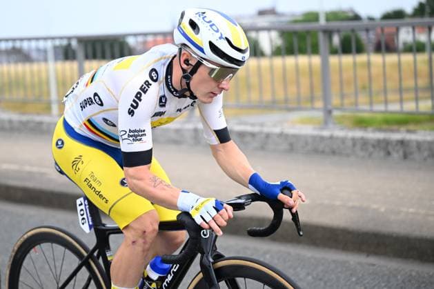 Baloise Belgium Tour 2025 Stage 5 BRUSSEL, BELGIUM - JUNE 22 : Vandenstorme Dylan (BEL) of Team Flanders - Baloise in action during stage 5 of the 94th edition of Baloise Tour of Belgium an UCI ProSeries 2.Pro cycling road race stage for Men Elite of 183.2 km with start in Brussel and finish in Brussel on June 22, 2025 in Brussel, Belgium, 22 06 2025 ( Motordriver Guy De Vuyst - Brussel Belgium  Copyright: xTomasxSiskx