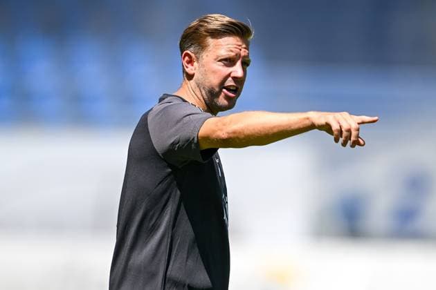 Florian Kohfeldt (SV Darmstadt 98, Trainer) gestikuliert, GER, Trainingsauftakt, SV Darmstadt 98 Fussball, 2. Bundesliga, Spielzeit 2025 2026, 22.06.2025 GER, Trainingsauftakt, SV Darmstadt 98 Fussball, 2. Bundesliga, Spielzeit 2025 2026, 22.06.2025 Darmstadt
