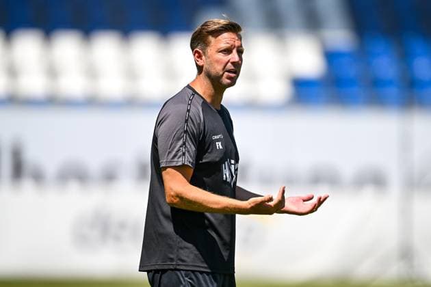 Florian Kohfeldt (SV Darmstadt 98, Trainer) gestikuliert, GER, Trainingsauftakt, SV Darmstadt 98 Fussball, 2. Bundesliga, Spielzeit 2025 2026, 22.06.2025 GER, Trainingsauftakt, SV Darmstadt 98 Fussball, 2. Bundesliga, Spielzeit 2025 2026, 22.06.2025 Darmstadt
