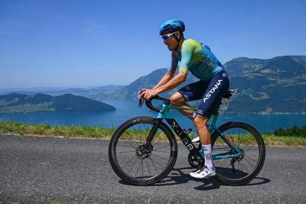 Tour de Suisse 2025 Stage 8 EMMETTEN STOCKHUTTE, SWITZERLAND - JUNE 22 : Masnada Fausto (ITA) of XDS Astana Team in action during stage 8 of the 88th edition of Tour de Suisse an UCI World Tour 2.UWT Individual Time Trial stage for Men Elite of 10.1 km with start in Beckenried and finish in Emmetten Stockhutte on June 22, 2025 in Emmetten Stockhutte, Switzerland, 22 06 2025 ( Motordriver Kenny Verfaillie - Emmetten Stockhutte Switzerland  Copyright: xVincentxKalutx