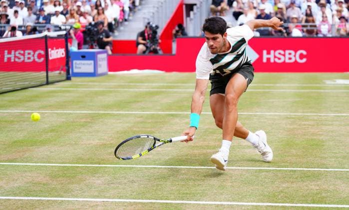 Sport Bilder des Tages Carlos Alcaraz in action during the Final Queen s Club Championships, Day 14, Queen s Club, West Kensington, London, UK - 22 Jun 2025  Copyright: xJavierxGarcia Shutterstockx 15366611g