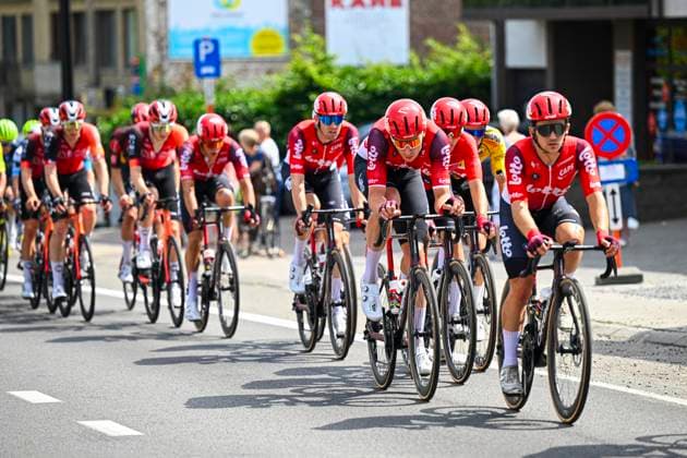 Baloise Belgium Tour 2025 Stage 5 BRUSSEL, BELGIUM - JUNE 22 : Team Lotto in action during stage 5 of the 94th edition of Baloise Tour of Belgium an UCI ProSeries 2.Pro cycling road race stage for Men Elite of 183.2 km with start in Brussel and finish in Brussel on June 22, 2025 in Brussel, Belgium, 22 06 2025 ( Motordriver Guy De Vuyst - Brussel Belgium  Copyright: xTomasxSiskx