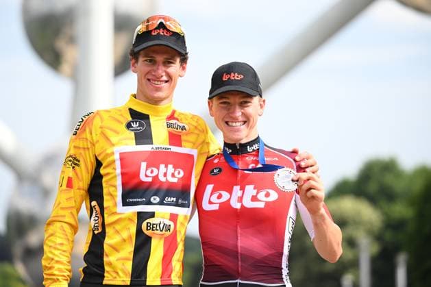 Baloise Belgium Tour 2025 Stage 5 BRUSSEL, BELGIUM - JUNE 22 : Segaert Alec (BEL) of Lotto Cycling Team, Berckmoes Jenno (BEL) of Lotto Cycling Team on the podium during stage 5 of the 94th edition of Baloise Tour of Belgium an UCI ProSeries 2.Pro cycling road race stage for Men Elite of 183.2 km with start in Brussel and finish in Brussel on June 22, 2025 in Brussel, Belgium, 22 06 2025 ( Motordriver Guy De Vuyst - Brussel Belgium  Copyright: xTomasxSiskx