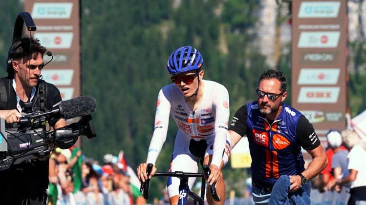 22.06.2025 Tour de Suisse 2025 Einzelzeitfahren Beckenried - Stockhuette. Bild : Edgar Oscar Onley (GBR) Team Picnic Postnl Aktion Einzelbild