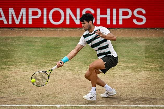 22nd June 2025; HSBC Championships, Queens Club, West Kensington, London, England: HSBC Mens Championships Queens Club, Day 7; Carlos Alcaraz (ESP) hits a forehand in the final against Jiri Lehecka (CZE)  ActionPlus12804539 GodfreyxPitt