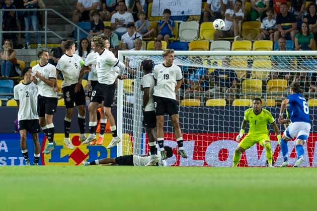 UEFA U21, U 21 Europameisterschaft, Viertelfinale: Deutschland - Italien; 22.06.2025 Giuseppe Ambrosino (Italien, 9) erzielt das Tor zum 2:2 bei der UEFA U21-Europameisterschaft im Viertelfinalspiel Deutschland - Italien, am 22.06.2025, DAC Arena, Dunajska Streda, Slowakei Copyright: xBEAUTIFULxSPORTS Meuselx