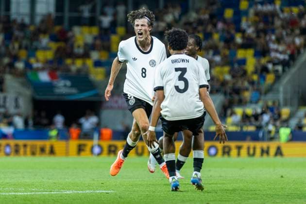 UEFA U21, U 21 Europameisterschaft, Viertelfinale: Deutschland - Italien; 22.06.2025 Merlin Röhl (Deutschland, 8) jubelt nach seinem Siegtor zum 3:2 bei der UEFA U21-Europameisterschaft im Viertelfinalspiel Deutschland - Italien, am 22.06.2025, DAC Arena, Dunajska Streda, Slowakei Copyright: xBEAUTIFULxSPORTS Meuselx