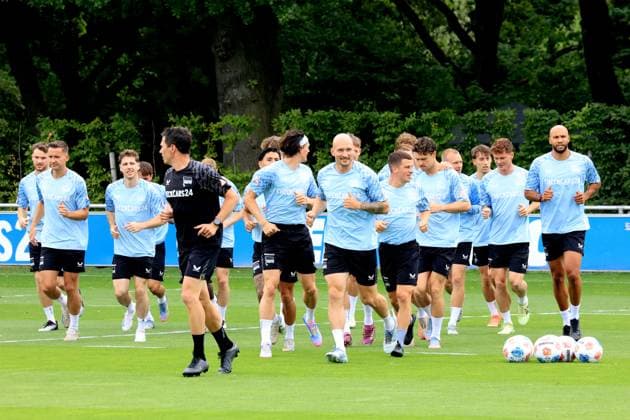 DEU, DFL, 2. FBL Hertha BSC, Training, 23.06.2025, Sportforum, Berlin, DEU, DFL, 2. FBL Hertha BSC, Training, im Bild Hertha-Spielerkreis DFL - regulations prohibit any use of Photographs as image sequences and or quasi-video